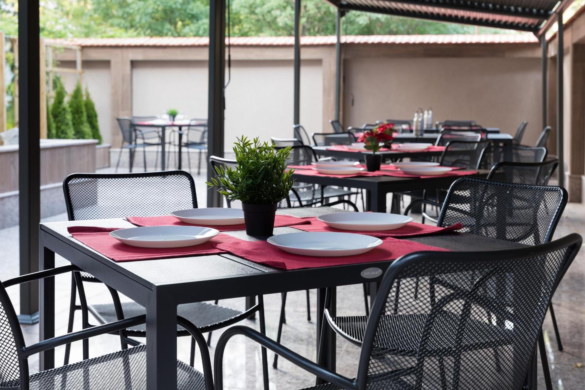 B1 Boutique Hotel Sofia Bagian luar foto